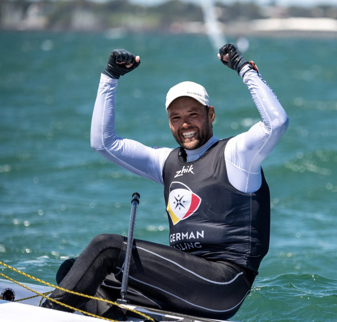 Philipp Buhl Dominates 2020 ILCA Laser Standard World Championship