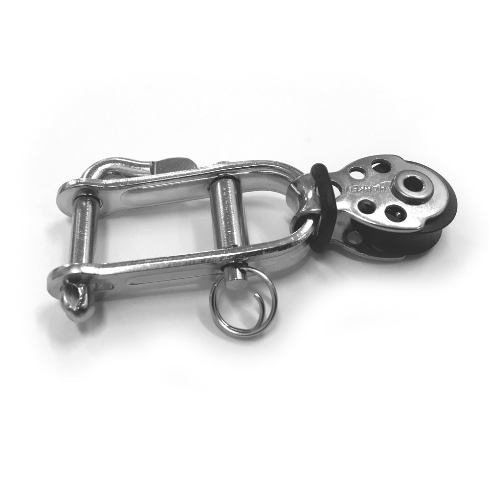 ILCA clew shackle with block